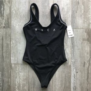 🔥🔥RVCA - VA ONE PIECE🔥🔥